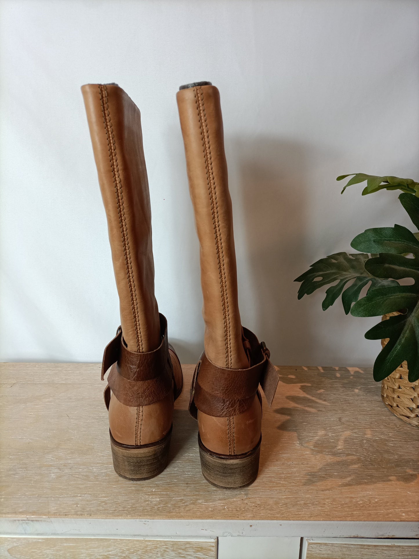 ZARA. Botas camel piel T.38 (TARA)