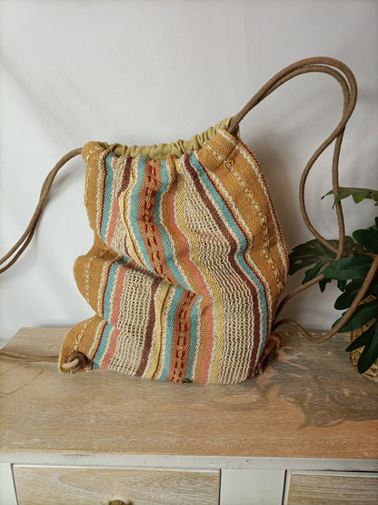 DAYADAY. Mochila étnica