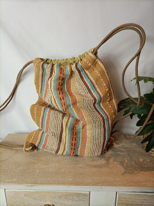 DAYADAY. Mochila étnica