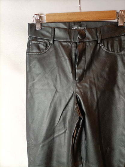 ZARA Black faux leather trousers. TS