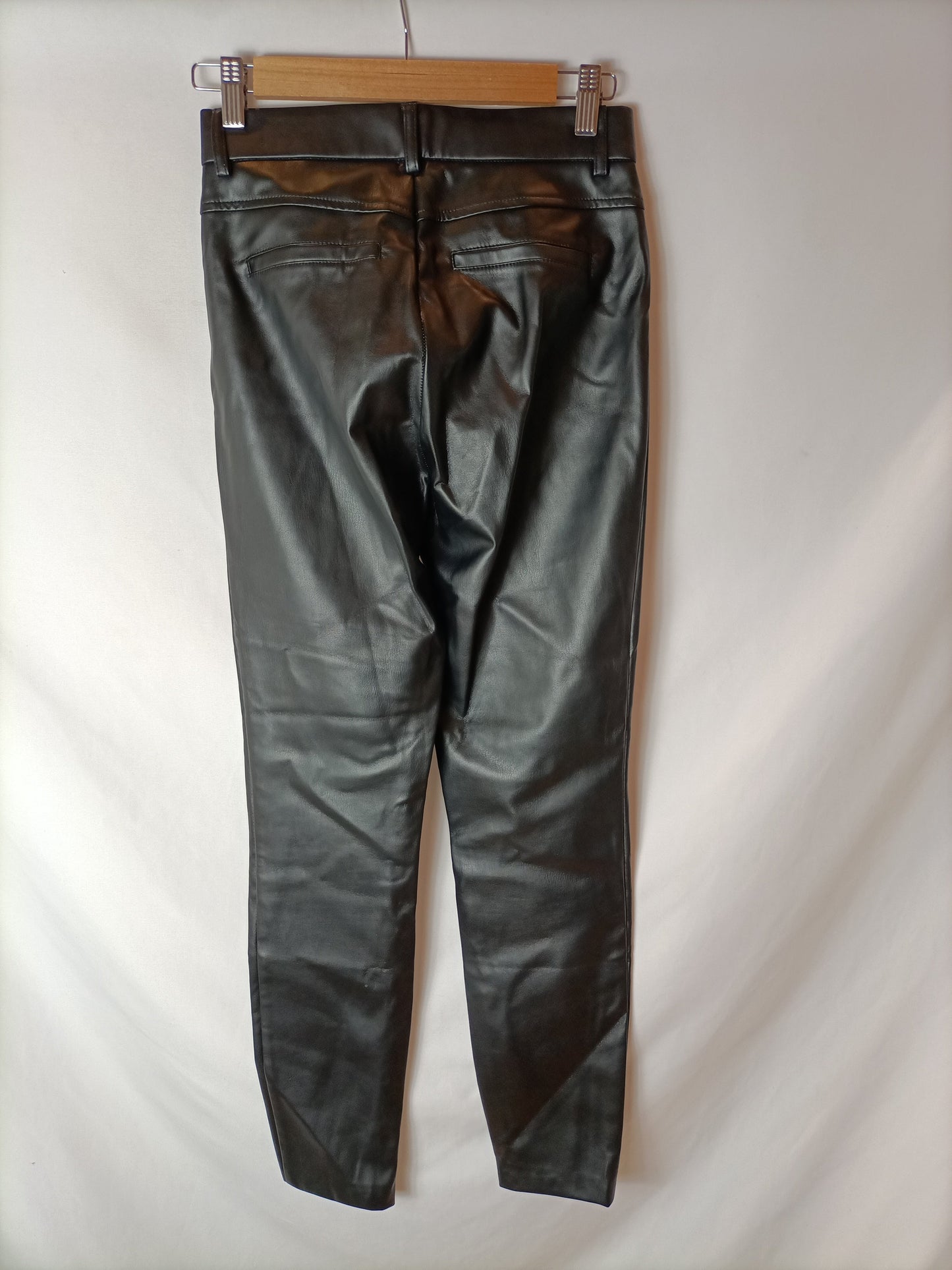 ZARA Black faux leather trousers. TS