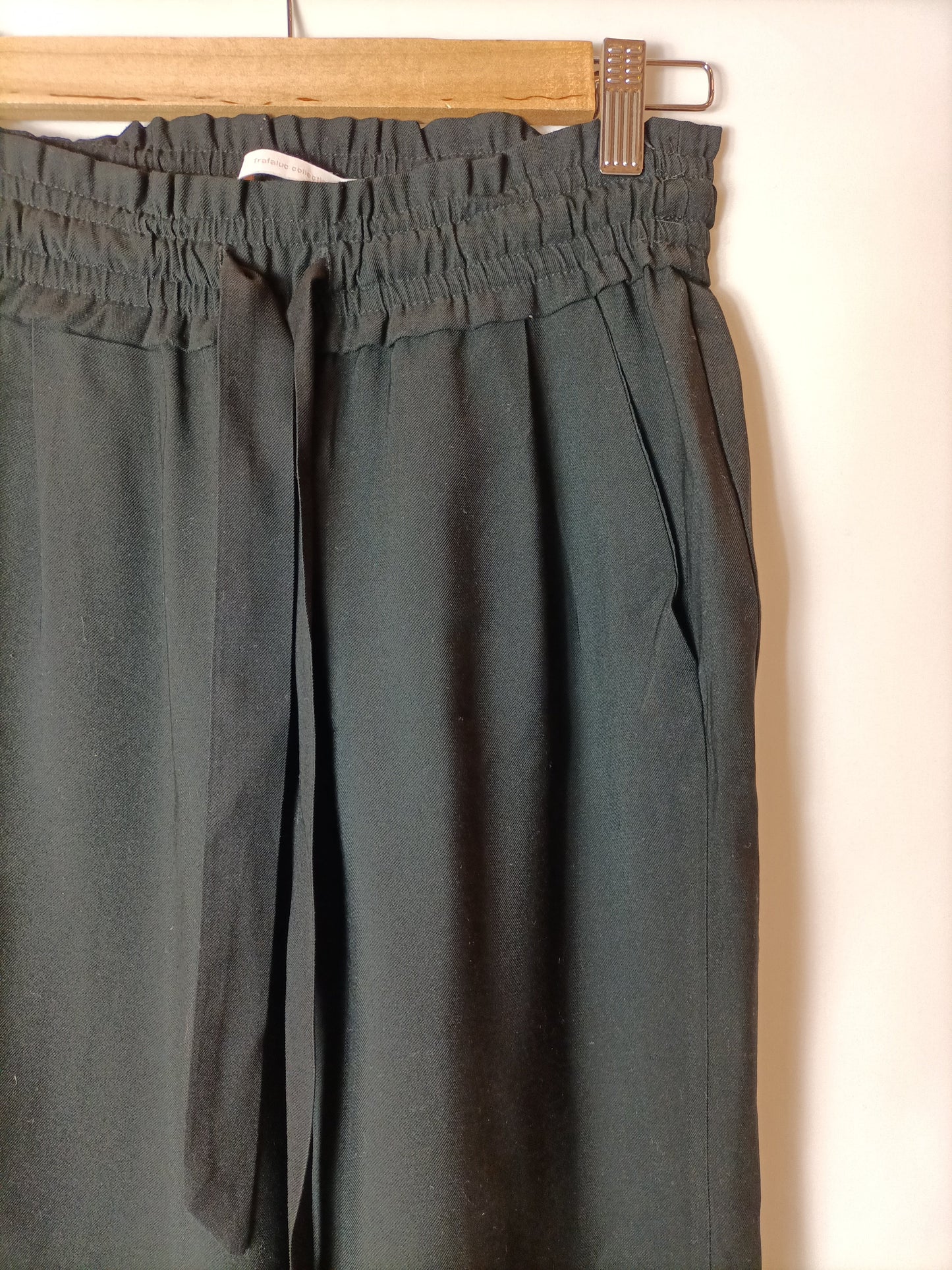 ZARA Pantalones negros fluidos T.XS