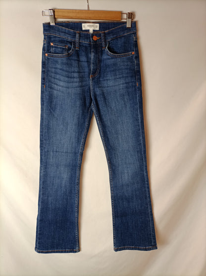 MANGO. Denim crop ligeramente acampanado  T.34