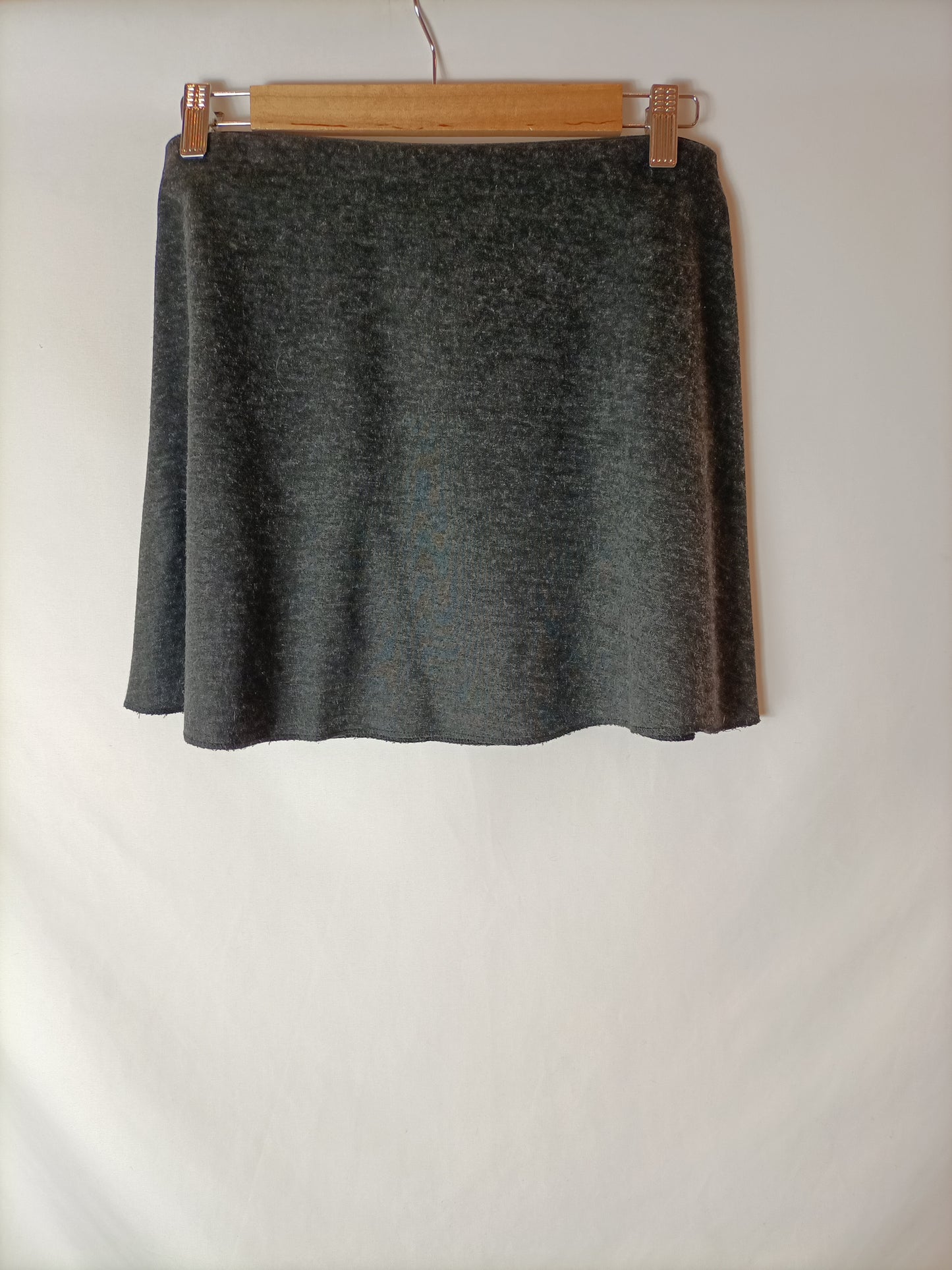 ZARA. Falda fluida gris marengo. T. M
