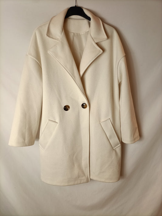 OTHERS. Off-white oversized coat. TS/M