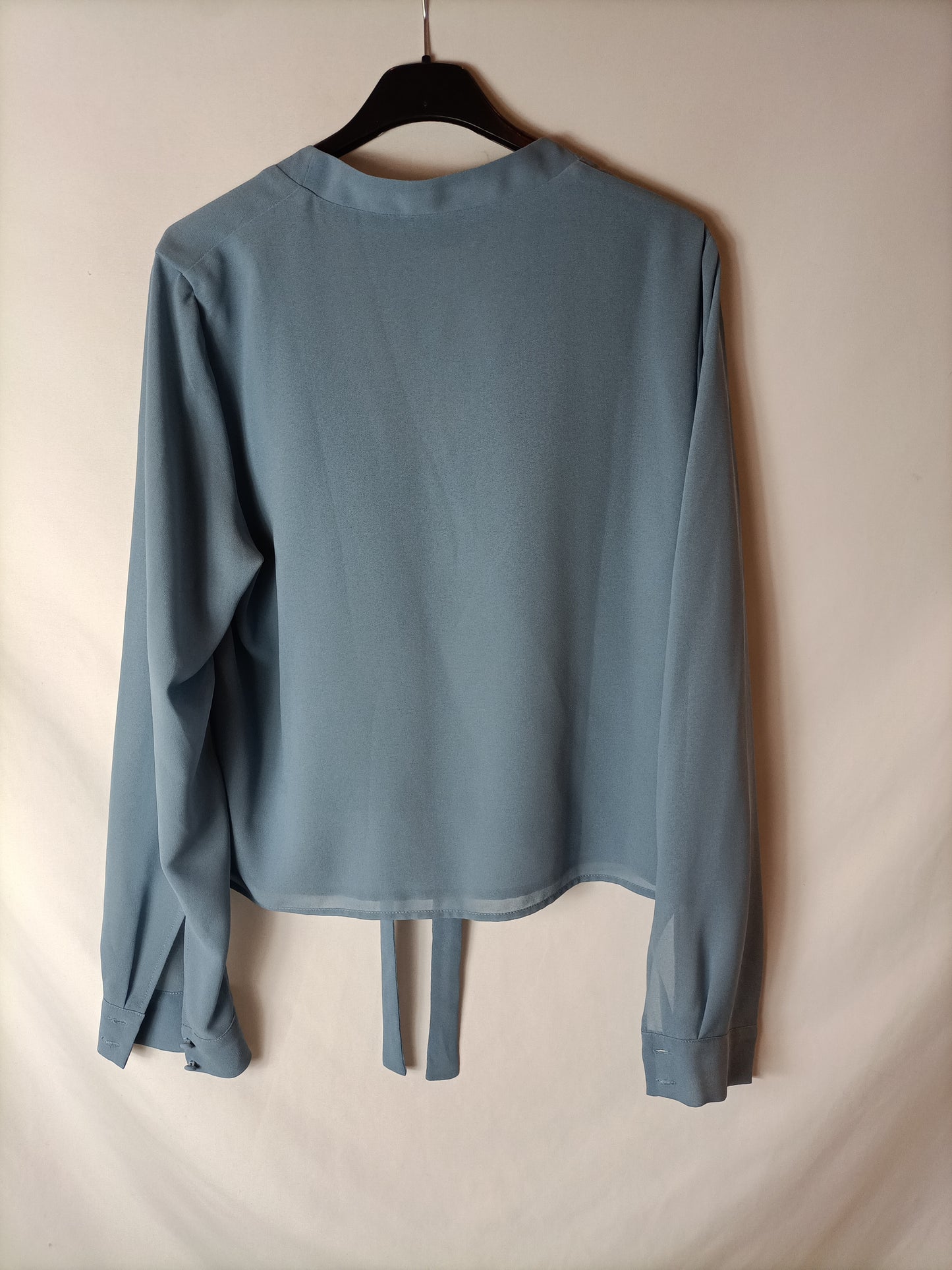 BIMANI. blusa azul fluida T.l