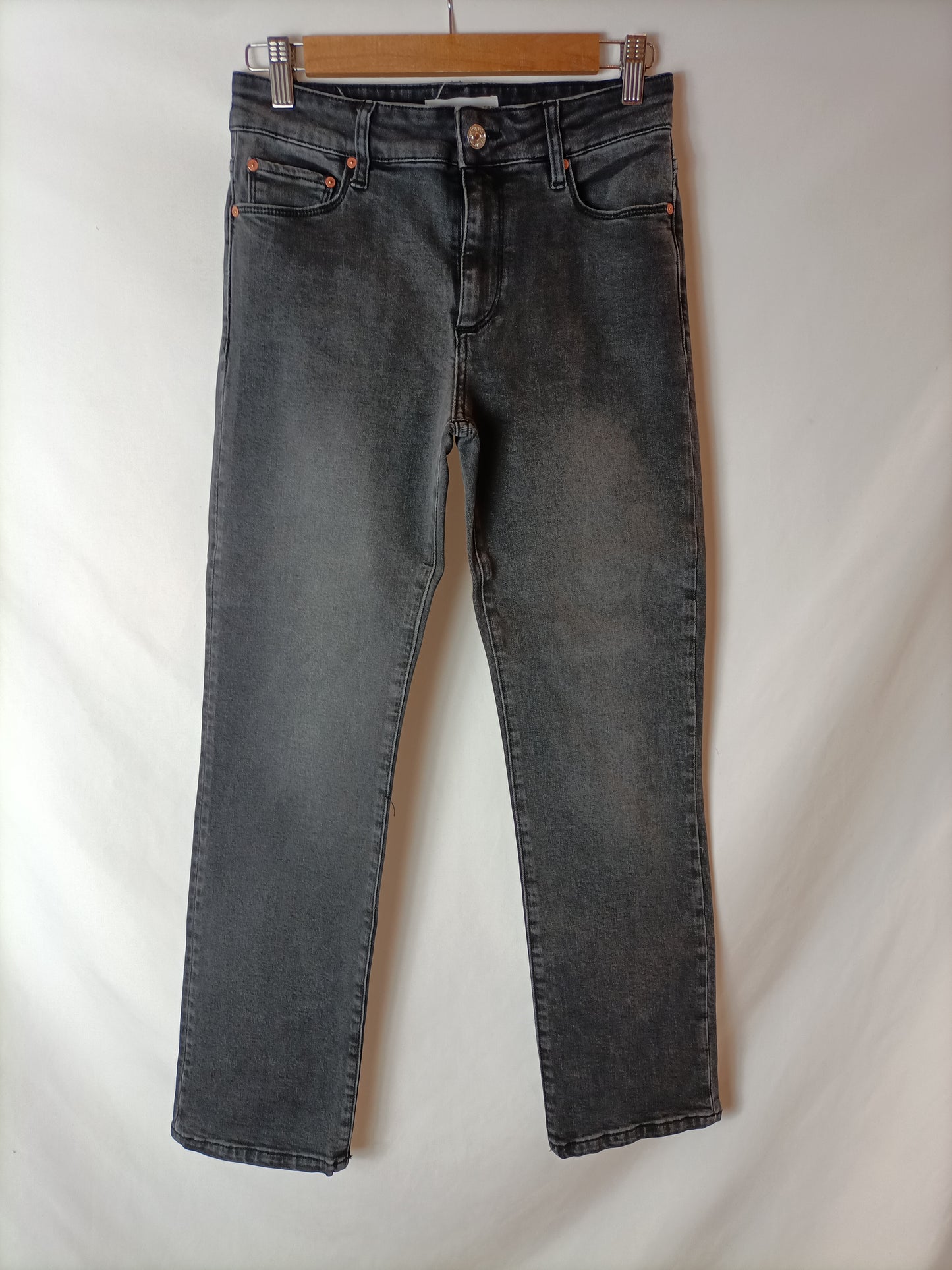 MANGO. Pantalón gris recto T.36