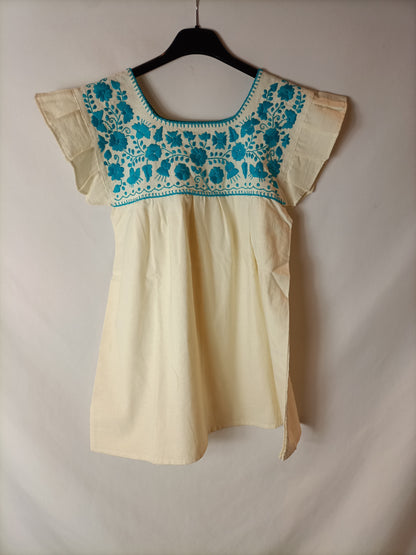OTRAS. Top beige  bordados turquesa. T M