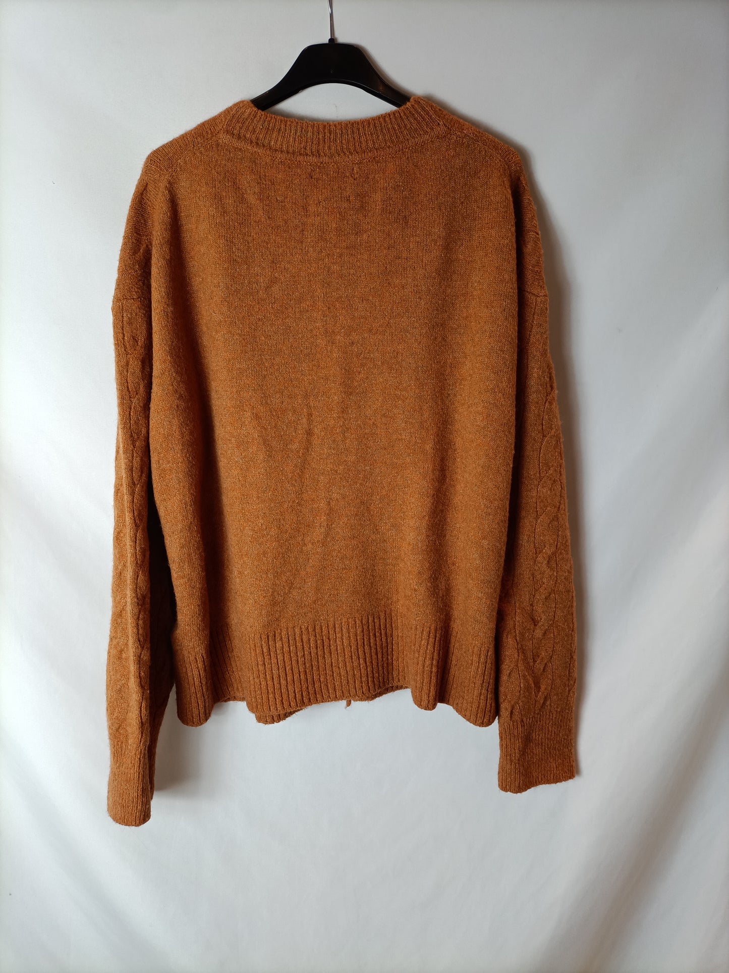 MASSIMO DUTTI. Cárdigan oversized ochos. T M