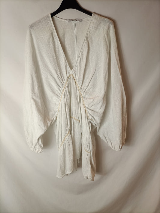 ZARA. Blusa larga/vestido blanco roto. T L