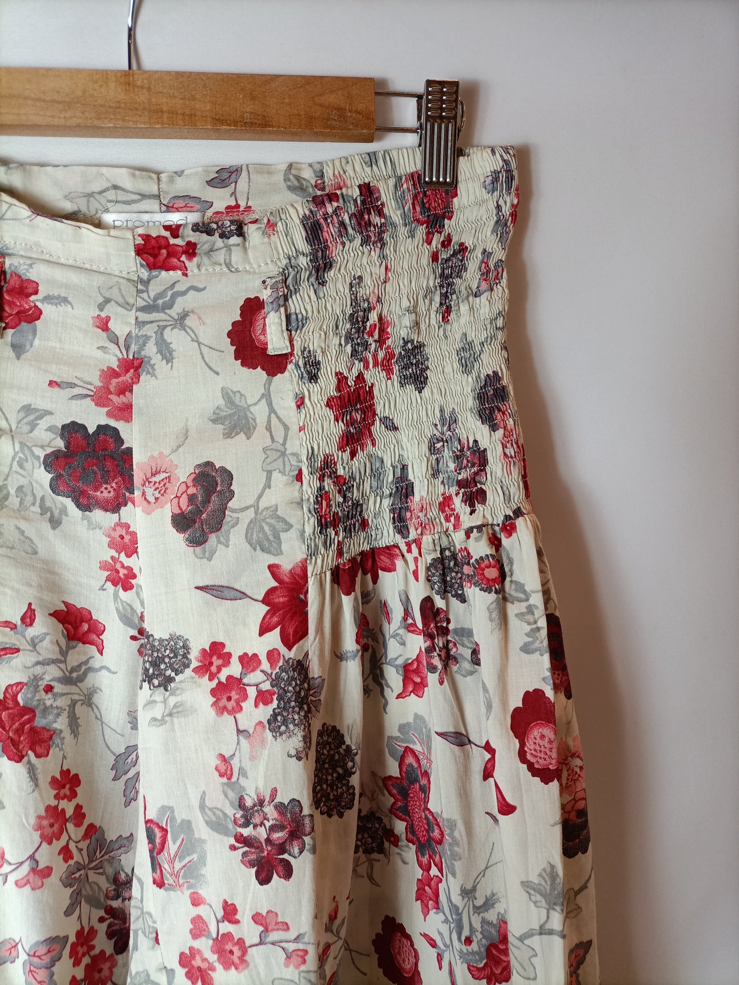 PROMOD. Pantalón bombacho estampado. T M