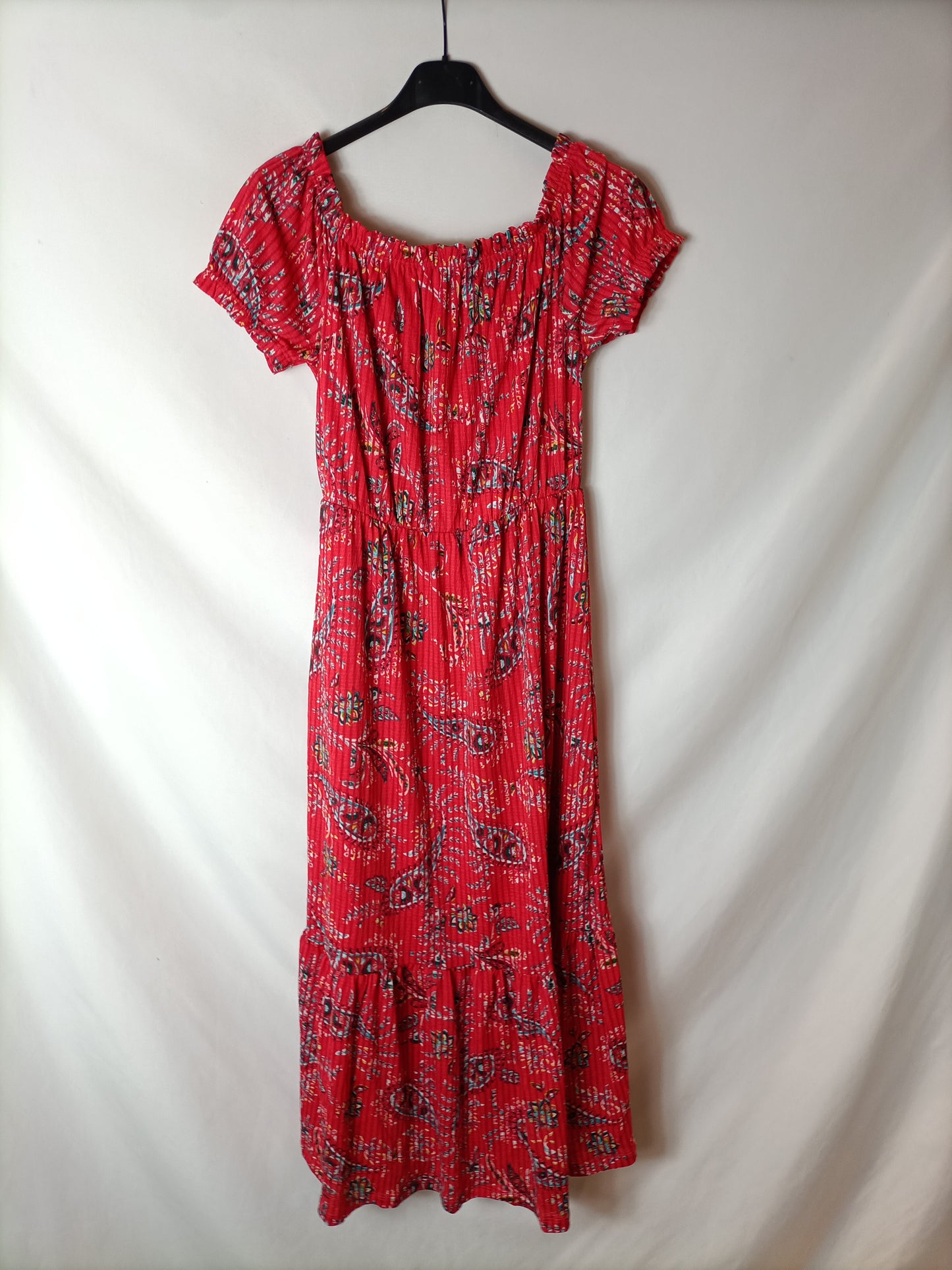 SPRINGFIELD. Vestido rojo plisado. T M