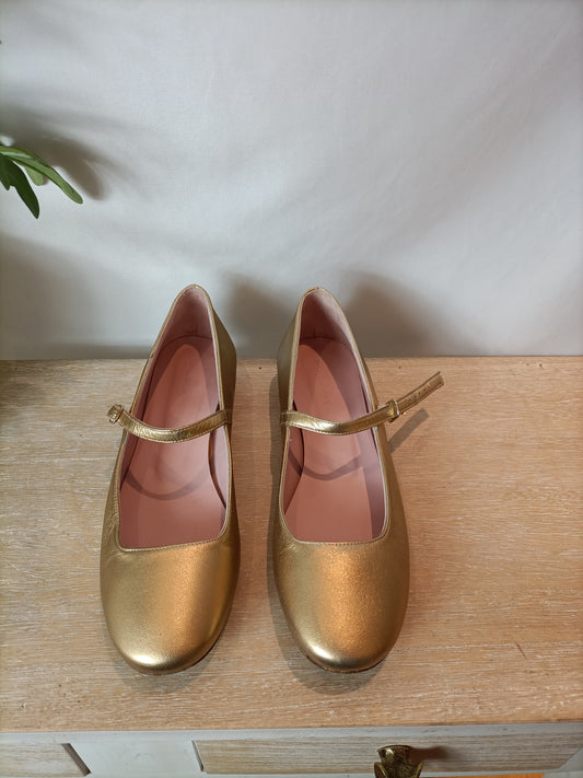 BOHEMIAN. Bailarina dorada T.39