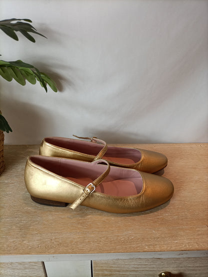 BOHEMIAN. Bailarina dorada T.39