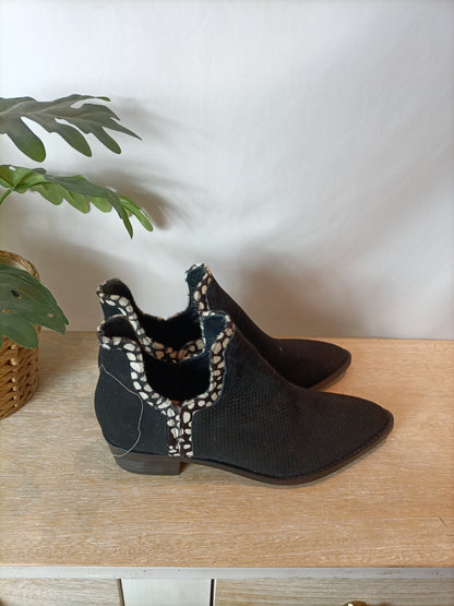 MICUIR. botines negros piel T.38