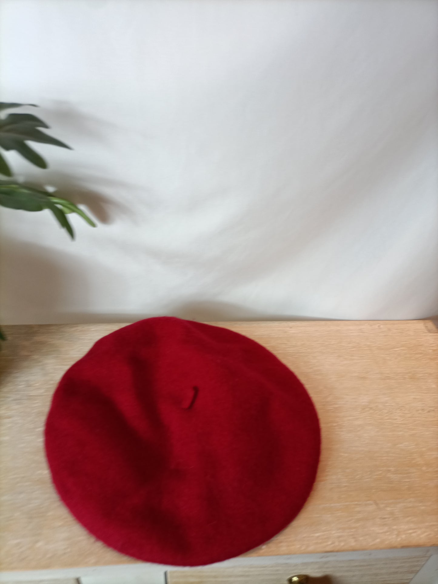 SFERA. Dark red beret