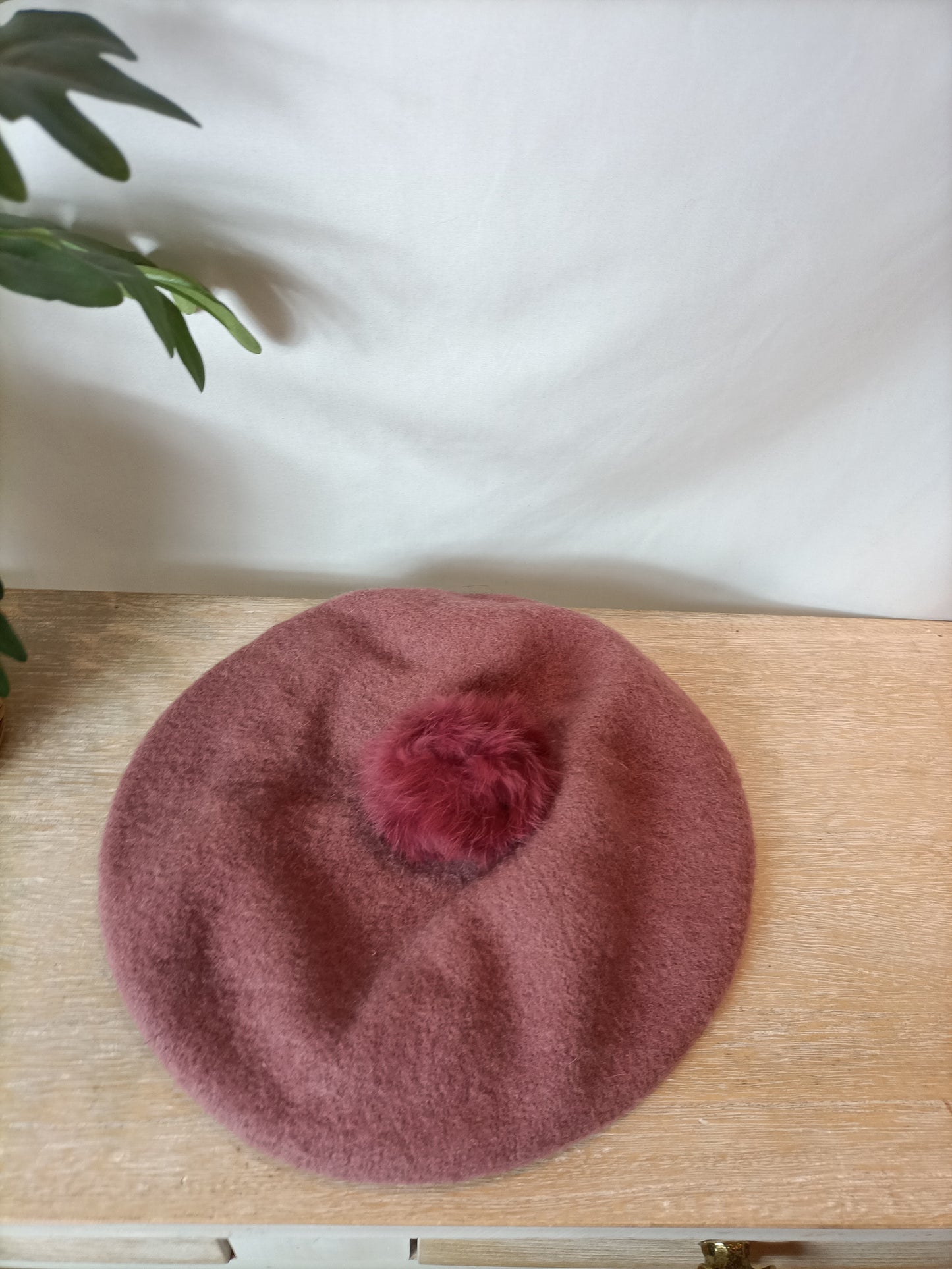 SFERA. Pink pompom beret