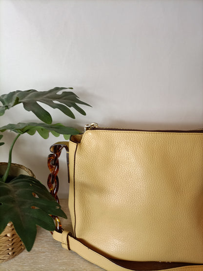TOUS. Bolso piel color vainilla.
