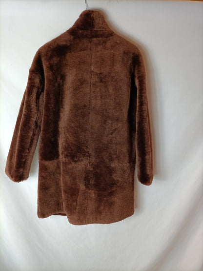 SFERA. Abrigo pelo marrón. T M