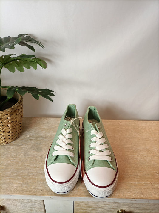 REFRESH. Zapatillas lona verdes T.38
