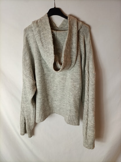 STRADIVARIUS. Jersey gris capucha T.m