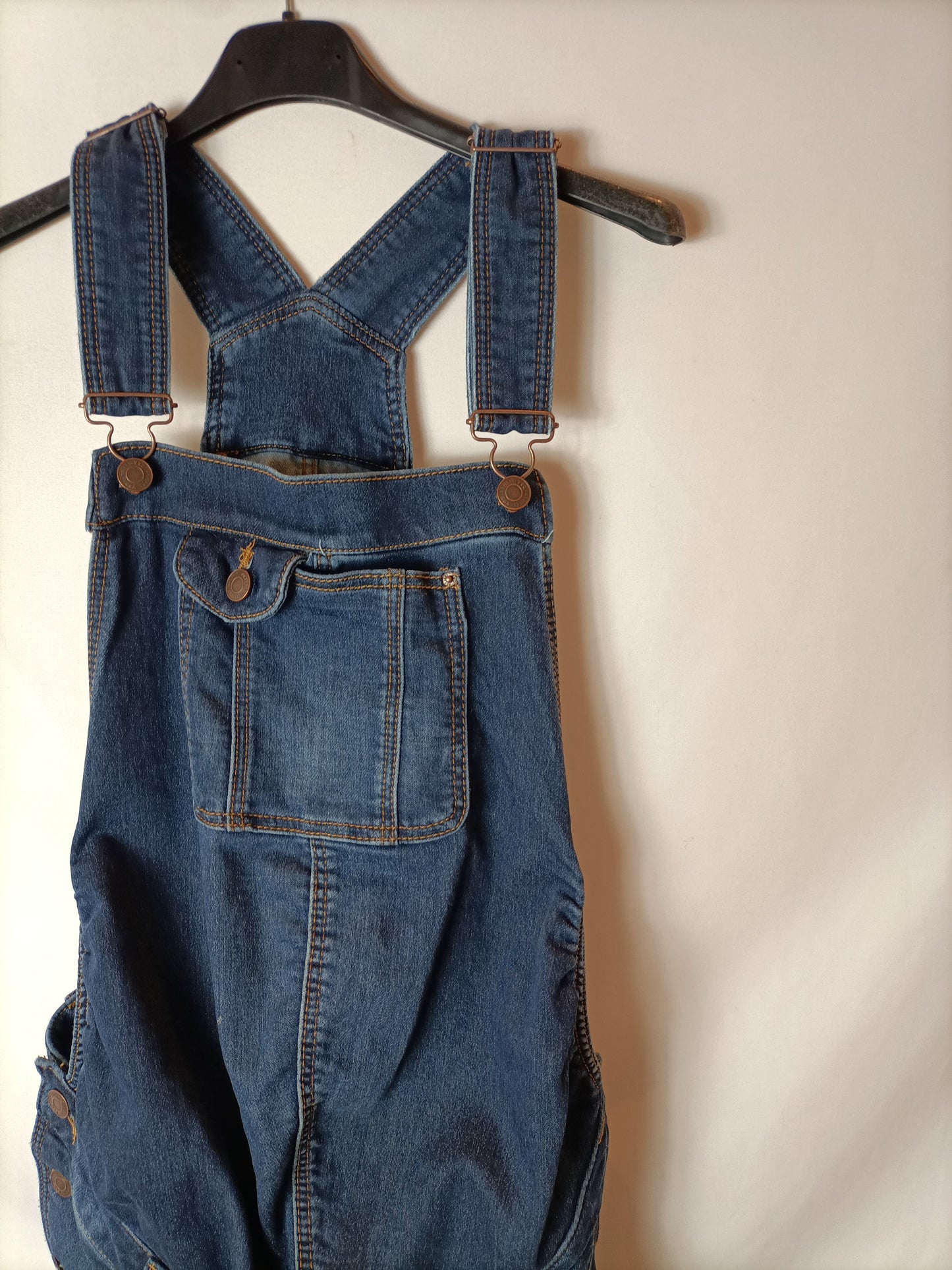 C&A . Peto vaquero pre-mamá elástico T.36