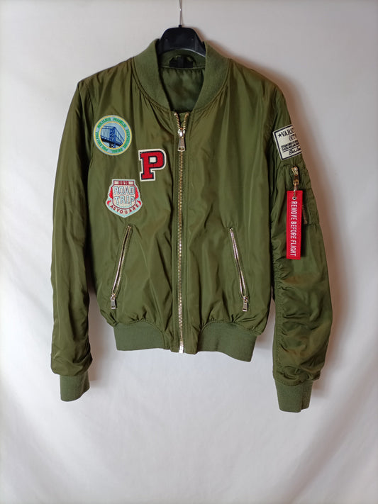 TOPSHOP. Bomber verde parches T.38