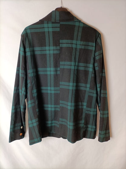 BLUE&BLOUZE. Blazer recta negra y verde T.l