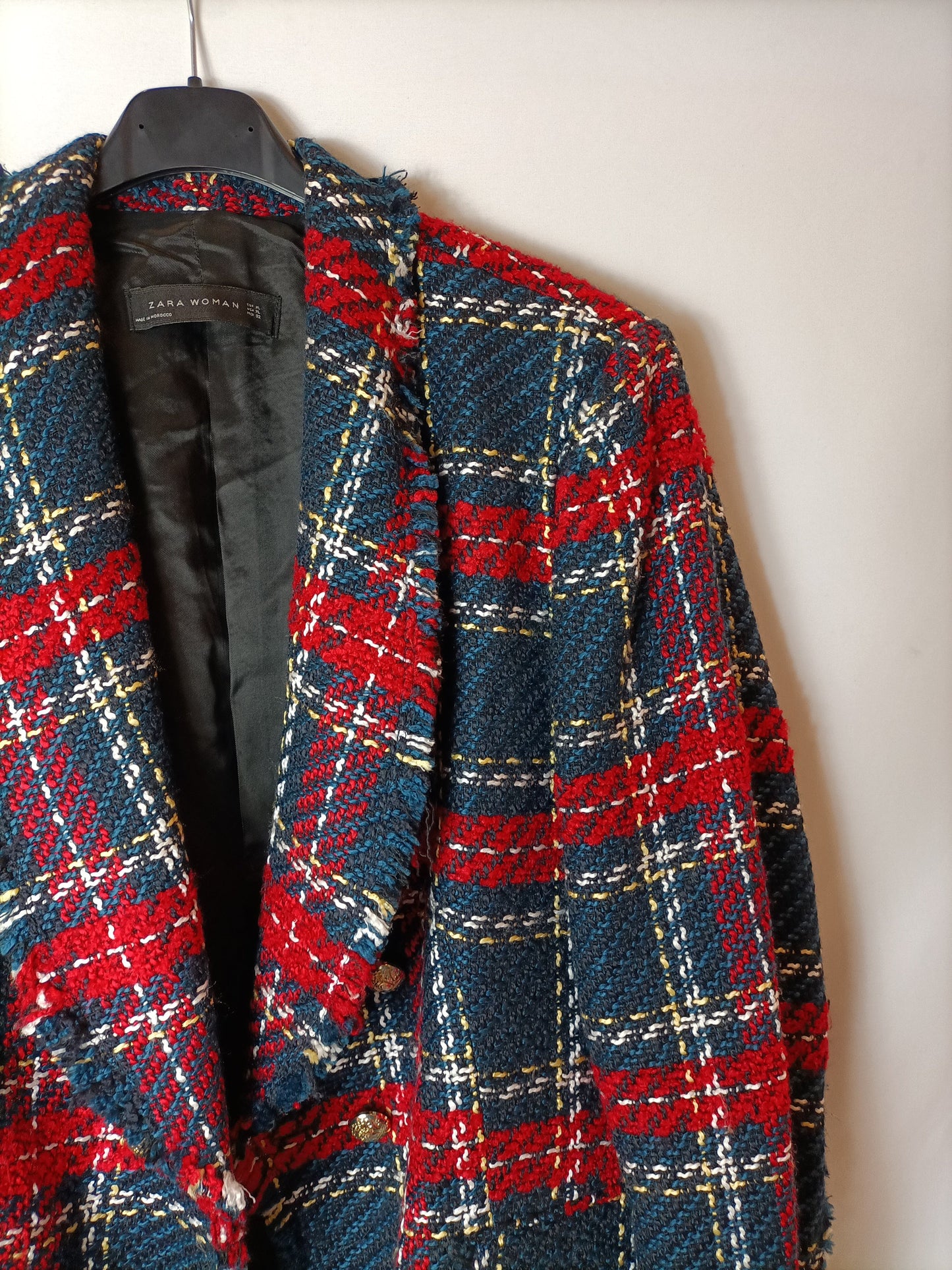 ZARA. Blazer cuadros rojos y azules T.xl