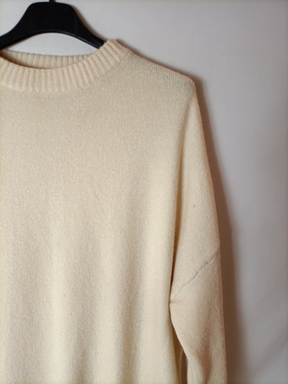 TERIA YABAR. Jersey beige volante T.m