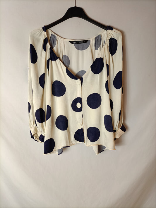 ZARA. Blusa beige con lunares  T.s