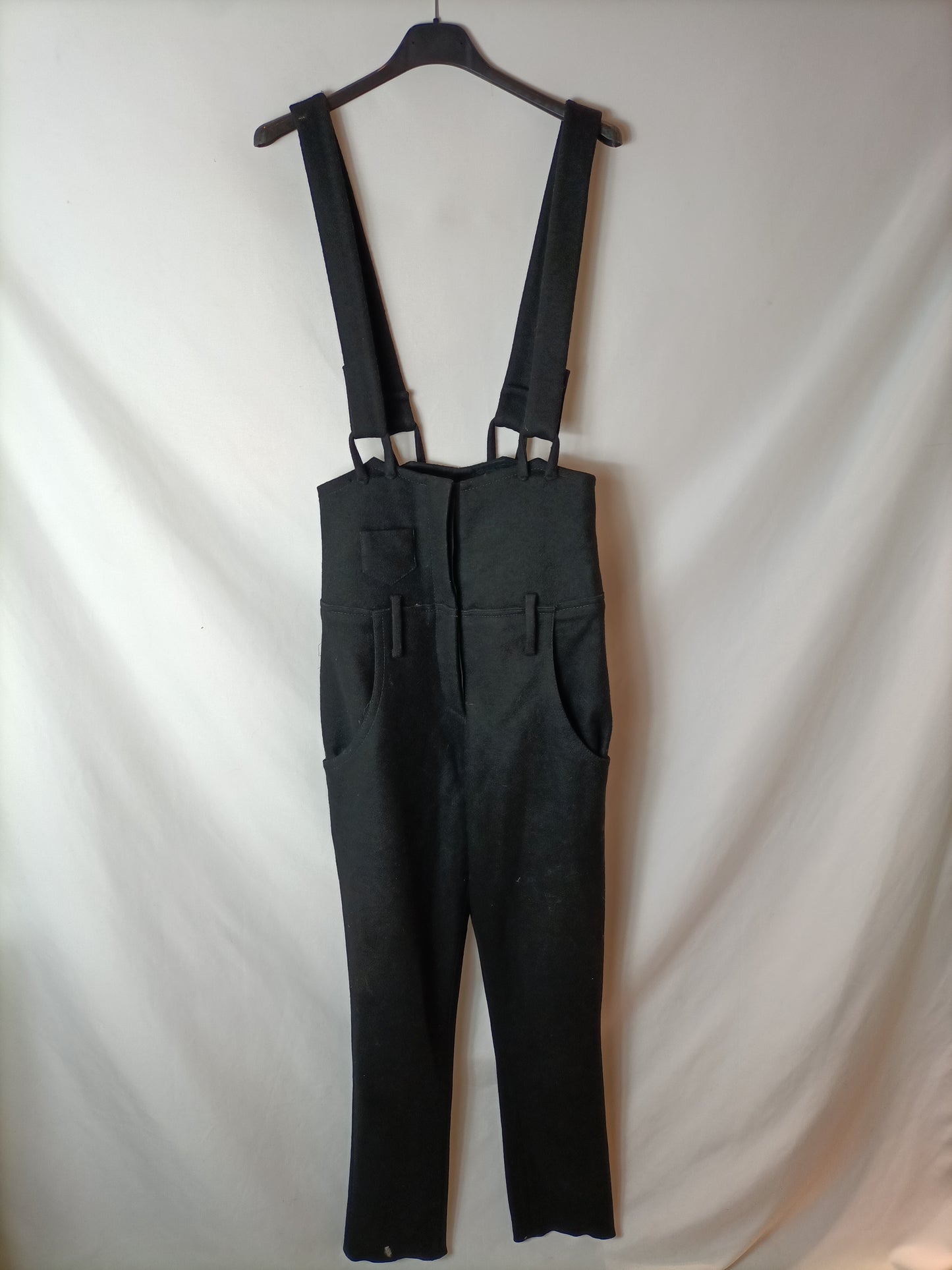 SONIA. Mono negro lana