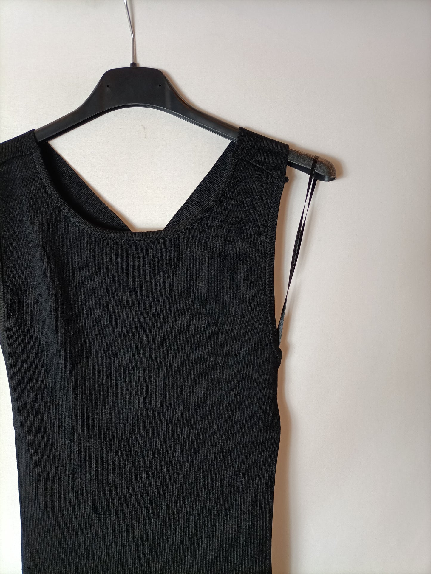 MANGO. Vestido negro punto T.s