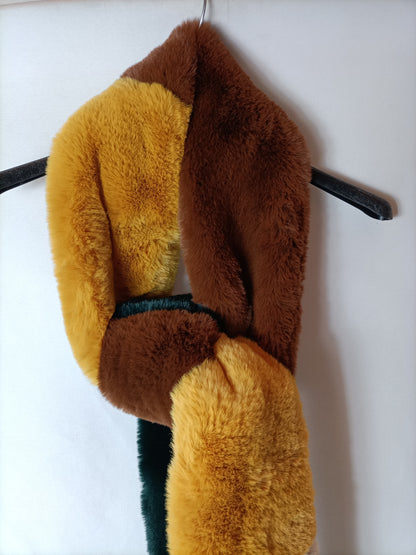 PARFOIS. Bufanda pelo colores.