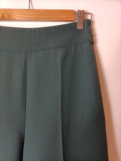 ZARA. Pantalones culotte verdes. T XS