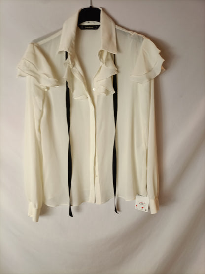 ZARA. Blusa fluida semitransparente beige. T XS