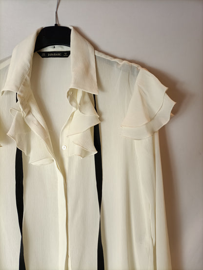 ZARA. Blusa fluida semitransparente beige. T XS