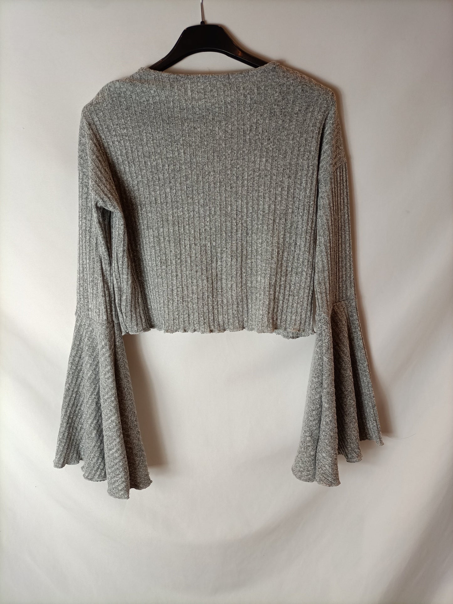 PINS AND NEEDLES. Gray Ribbed Ts Top