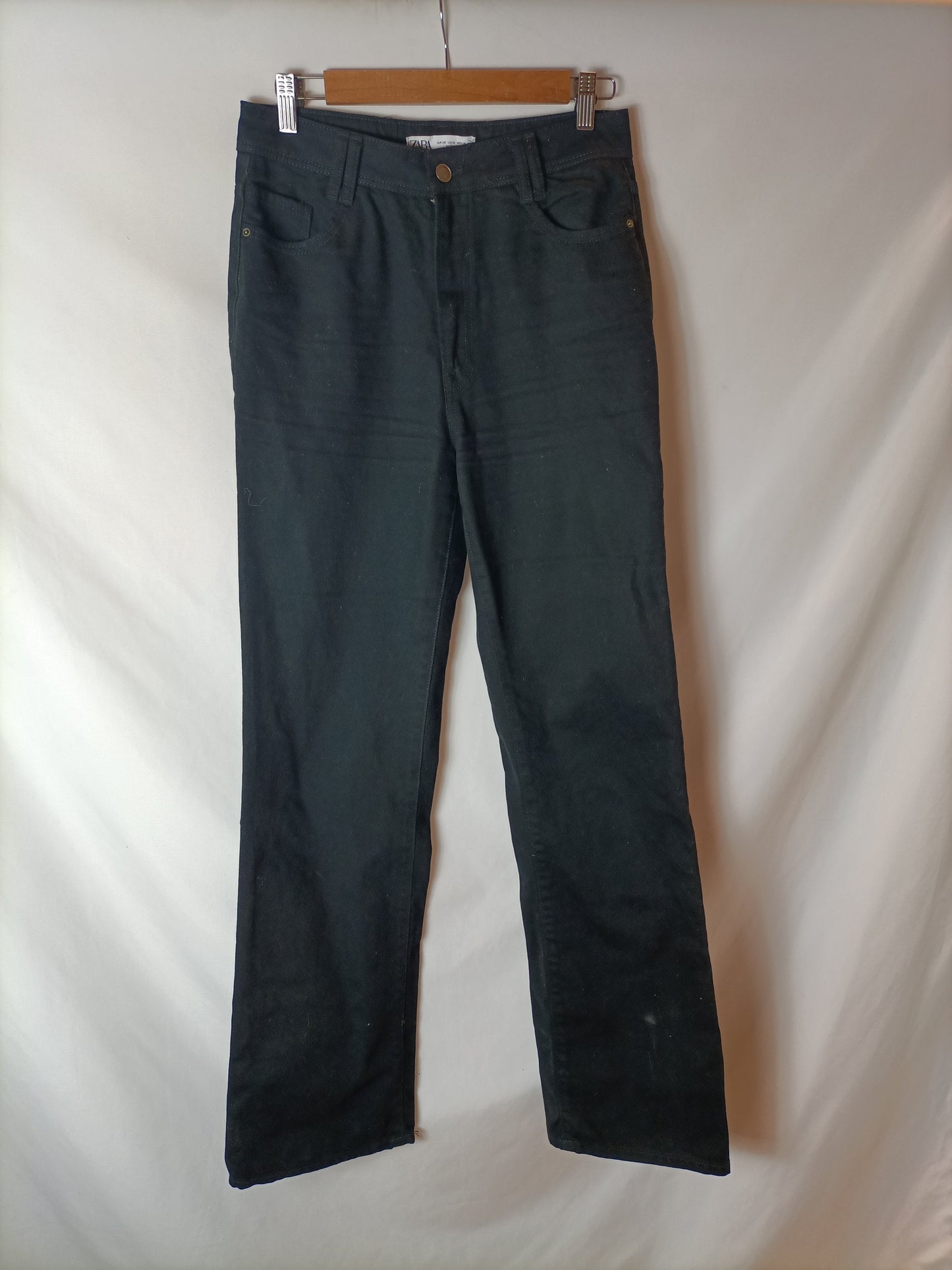 ZARA. Straight black trousers, size 38
