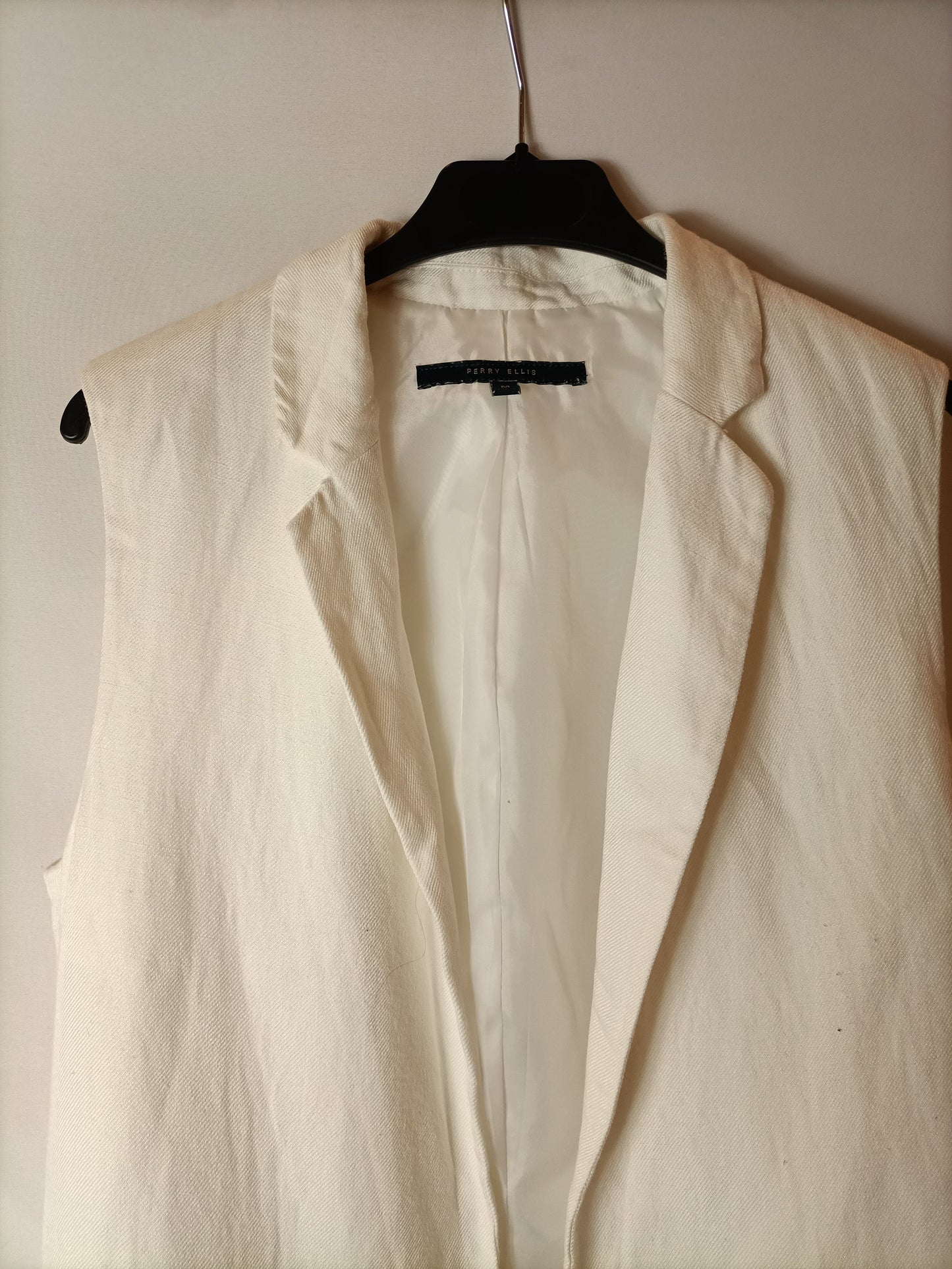 PERRY ELLIS. Chaleco blanco  sin mangas T.m