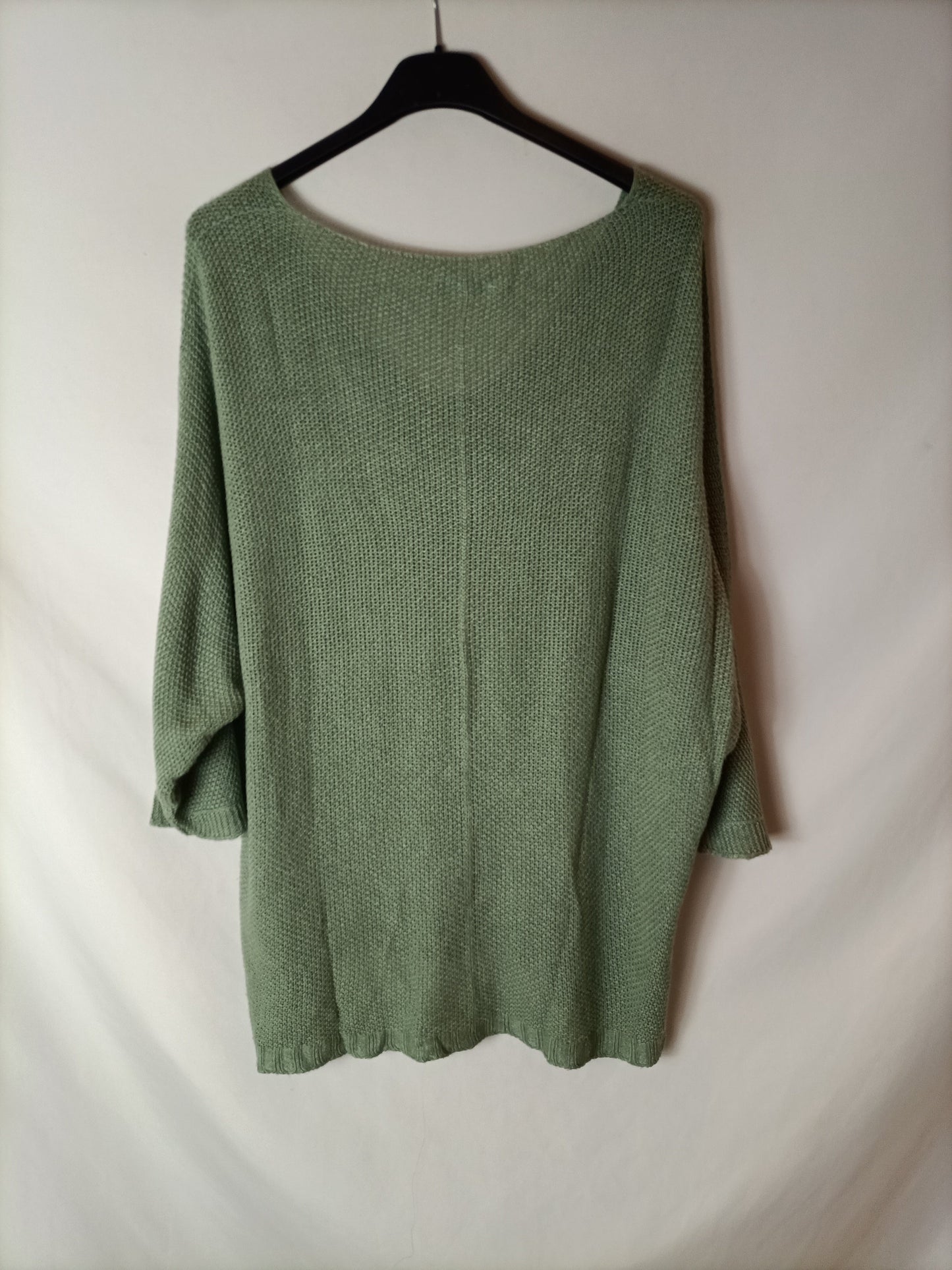 HUG&amp;CLAU. Thin green sweater. TS (M/L)