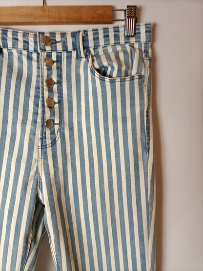 STRADIVARIUS. Pantalones rayas elásticos. T 36