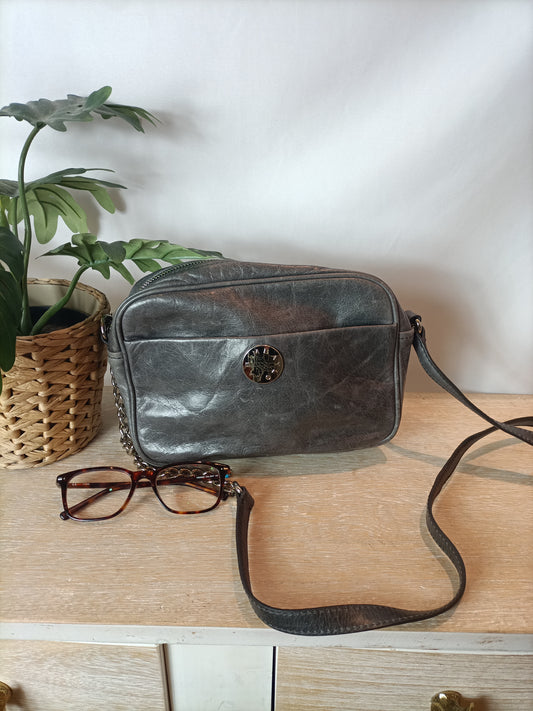 BIMBA Y LOLA. Bolso piel gris (tara)