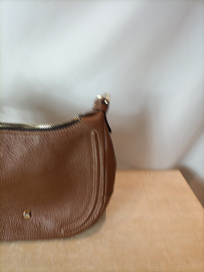 PURIFICACION GARCIA. Bolso piel asa corta camel.