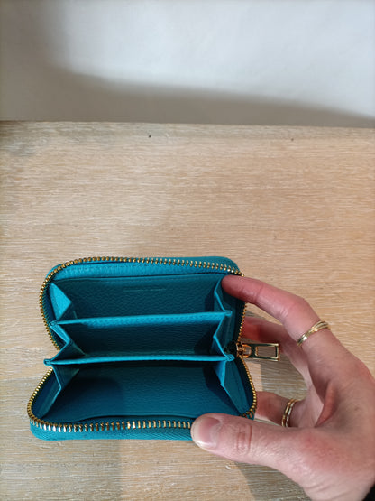 BIMBA Y LOLA. Mini monedero piel turquesa