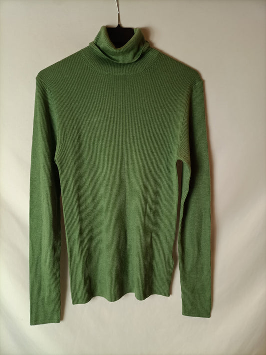 MASSIMO DUTTI. Pink ribbed turtleneck sweater. TM