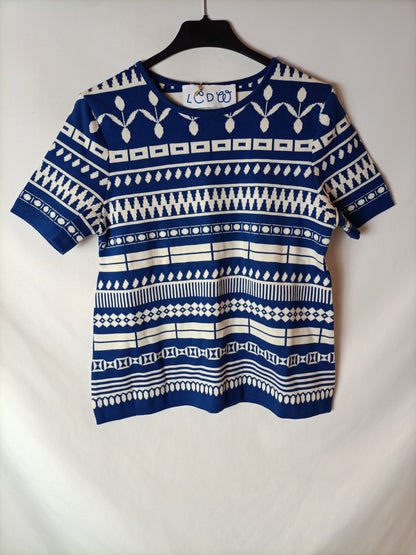 LA CASITA DE WENDY. Top azul estampado. T 38