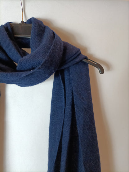 MIRROR IN THE SKY. Blue cashmere scarf
