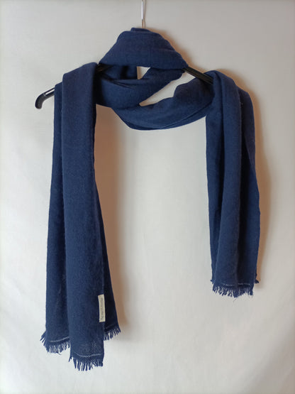 MIRROR IN THE SKY. Blue cashmere scarf