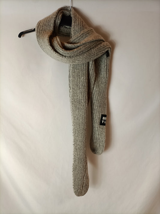 BIMBA Y LOLA. Bufanda gris